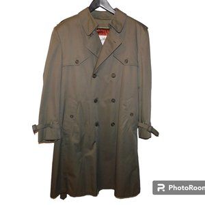 Clipper Mist Londontown Corp. Long Trench Coat Size 46 Reg Zip Out Lining